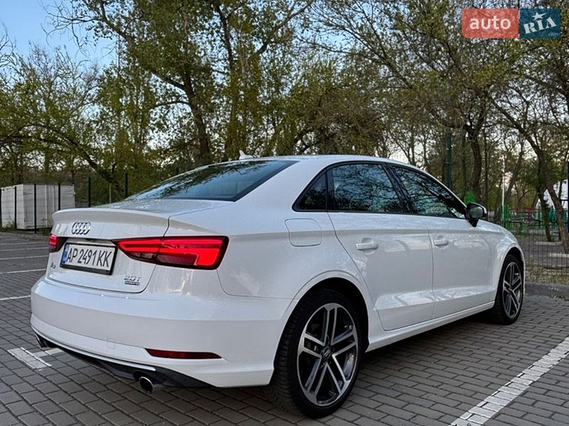 Седан Audi A3 2017 в Запоріжжі