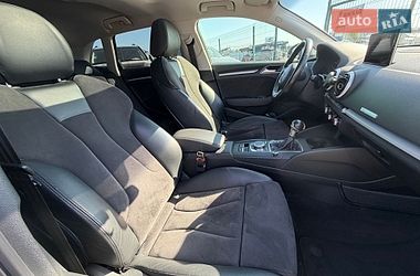 Хетчбек Audi A3 2016 в Києві