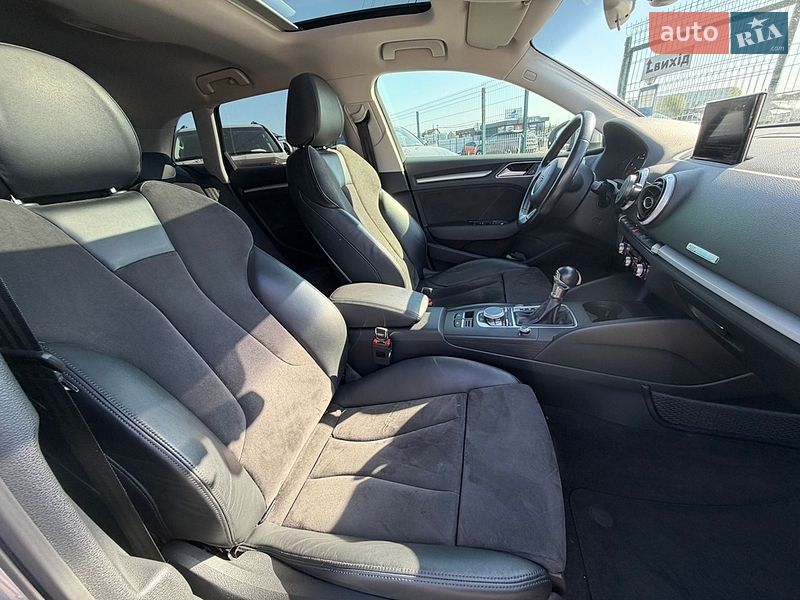 Хетчбек Audi A3 2016 в Києві