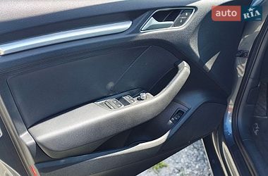 Седан Audi A3 2015 в Ровно