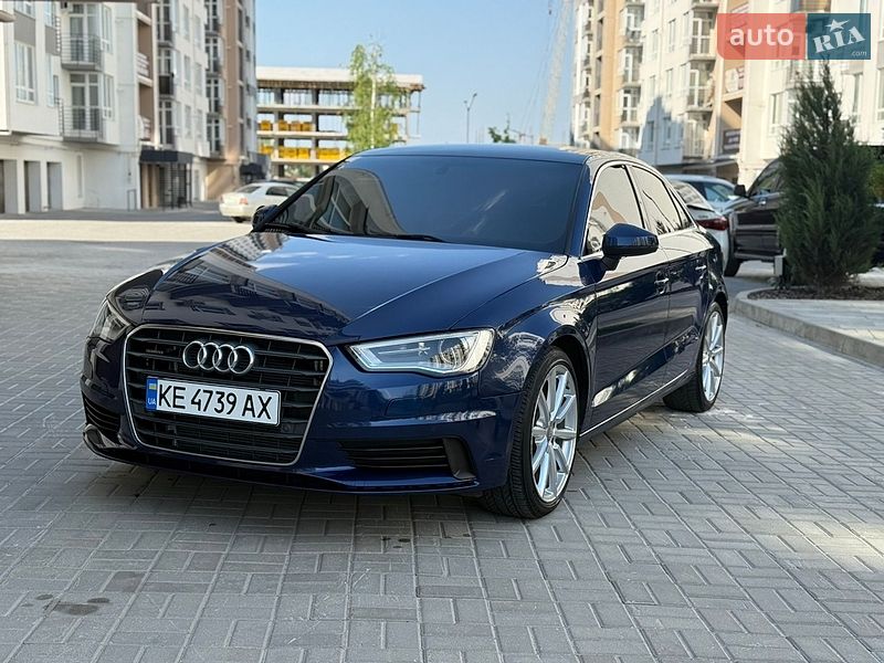 Седан Audi A3 2014 в Днепре