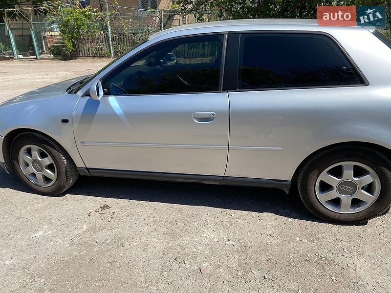 Хетчбек Audi A3 2001 в Одесі