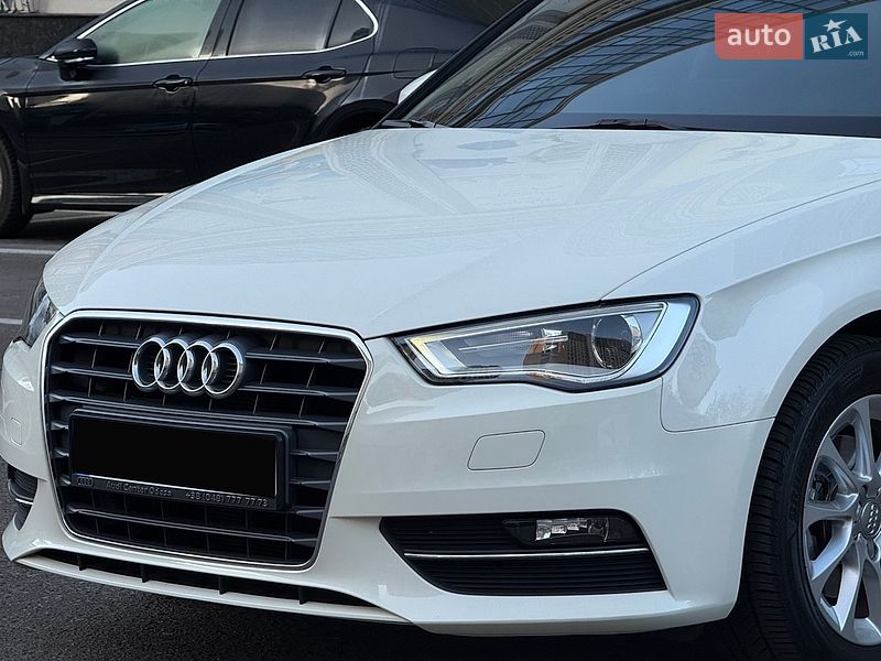 Хэтчбек Audi A3 2014 в Одессе