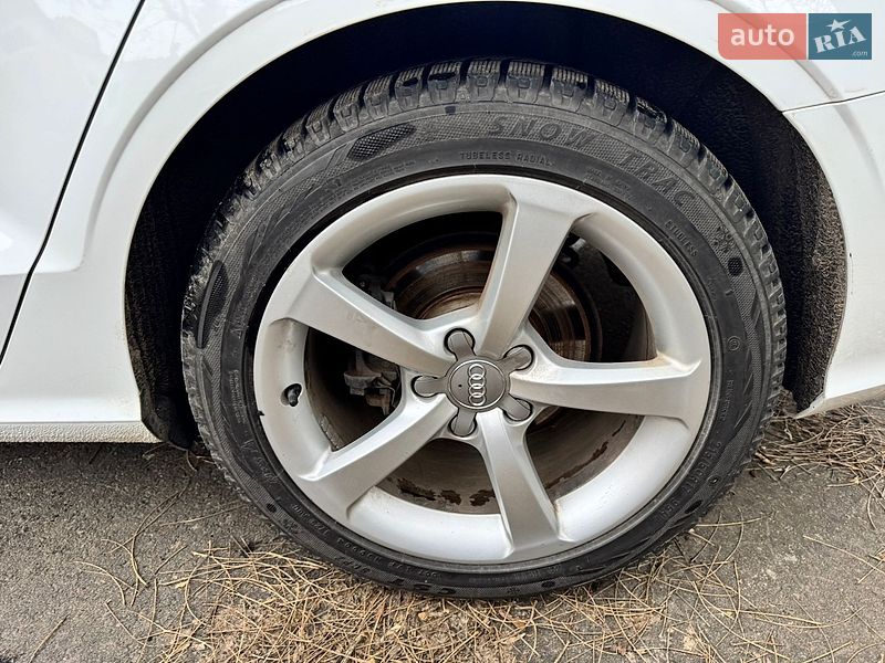 Седан Audi A3 2015 в Одессе