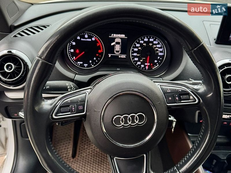 Седан Audi A3 2015 в Одессе