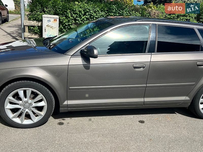 Хэтчбек Audi A3 2011 в Луцке