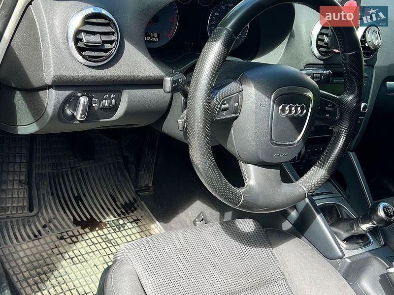 Хэтчбек Audi A3 2011 в Луцке