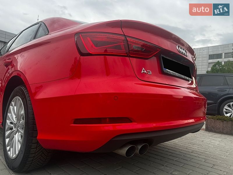 Седан Audi A3 2016 в Киеве