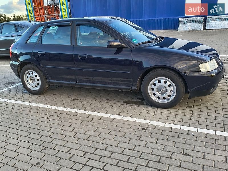 Хэтчбек Audi A3 2001 в Славуте