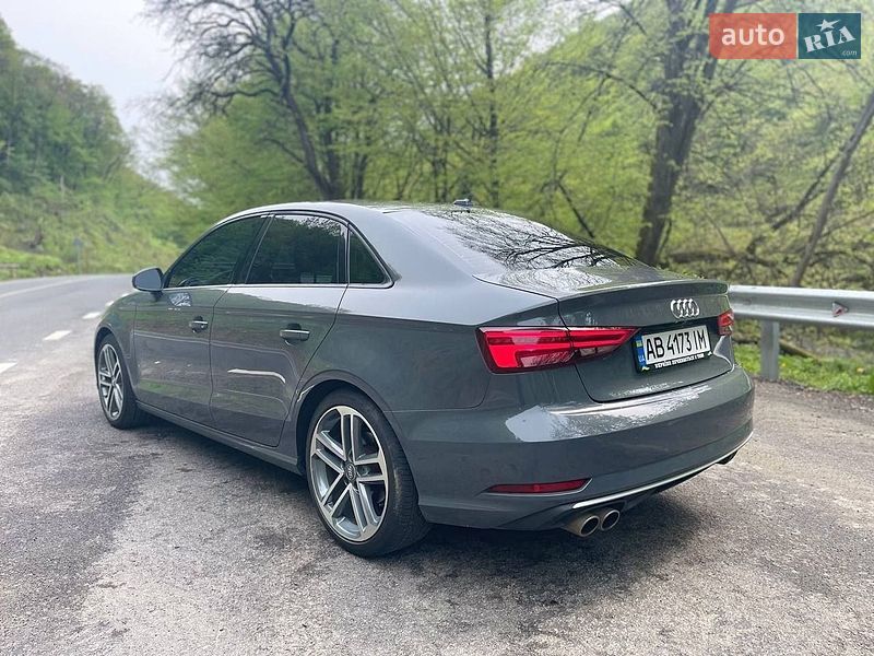 Седан Audi A3 2017 в Хмельницком