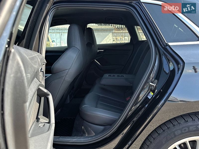 Хэтчбек Audi A3 2021 в Киеве