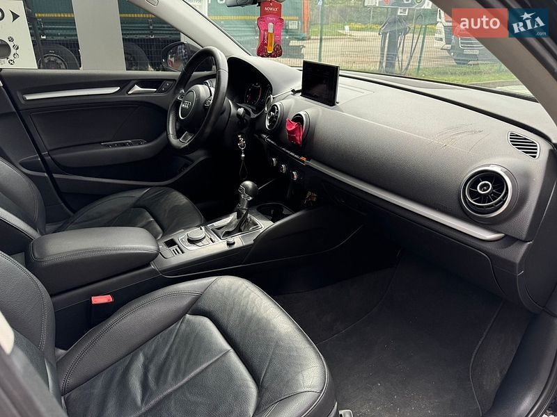 Седан Audi A3 2014 в Хмельницком