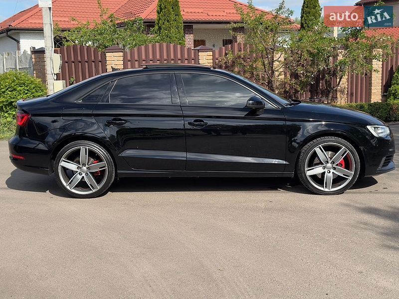 Седан Audi A3 2016 в Киеве