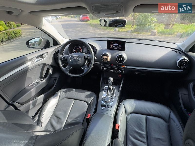 Седан Audi A3 2016 в Киеве
