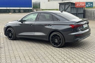Седан Audi A3 2022 в Чернівцях
