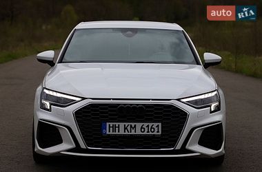Седан Audi A3 2021 в Трускавці