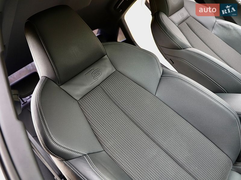 Седан Audi A3 2021 в Трускавці