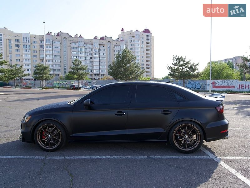 Седан Audi A3 2015 в Николаеве