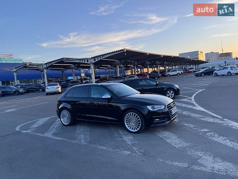 Хэтчбек Audi A3 2016 в Киеве