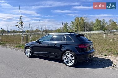 Хэтчбек Audi A3 2016 в Киеве