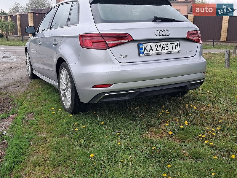 Хетчбек Audi A3 2017 в Києві