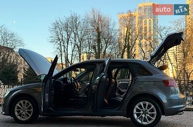 Хетчбек Audi A3 2016 в Одесі
