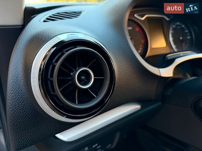 Хетчбек Audi A3 2016 в Одесі