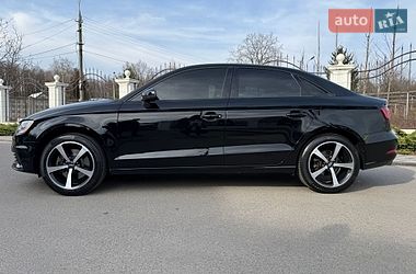 Седан Audi A3 2015 в Виннице