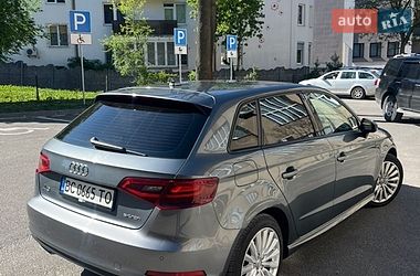 Хетчбек Audi A3 2015 в Львові