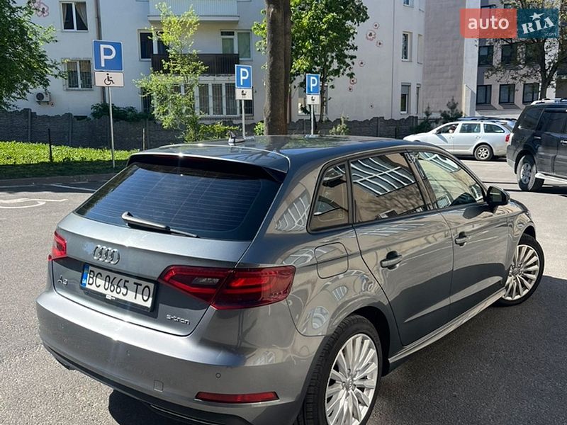 Хетчбек Audi A3 2015 в Львові