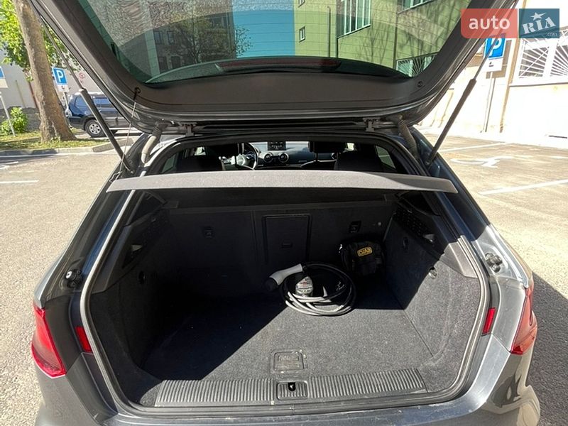 Хетчбек Audi A3 2015 в Львові