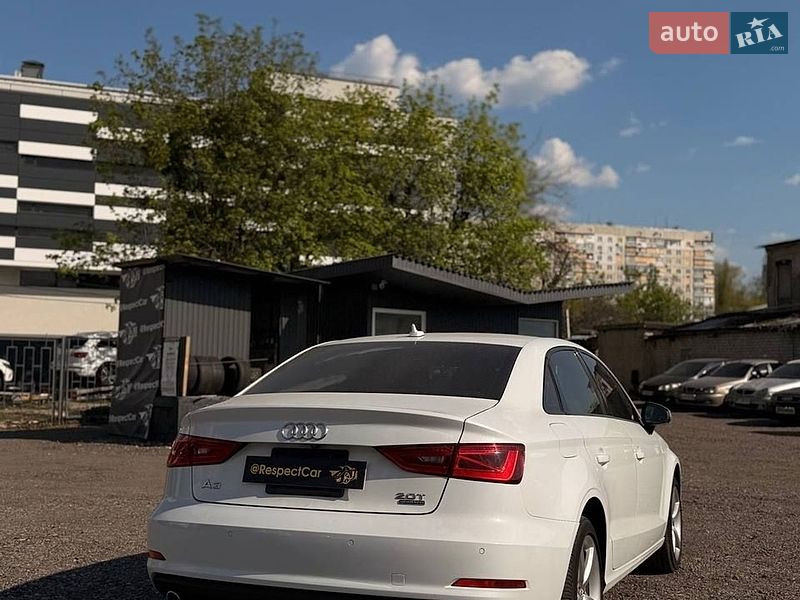 Седан Audi A3 2015 в Харькове