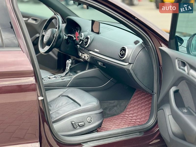 Седан Audi A3 2014 в Черкасах