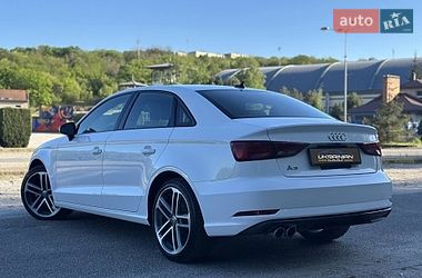 Седан Audi A3 2019 в Днепре