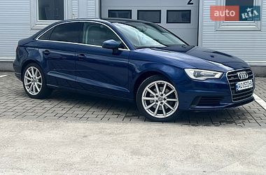 Седан Audi A3 2014 в Ужгороді
