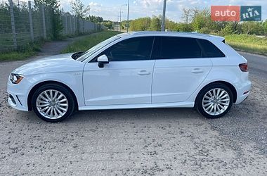 Хетчбек Audi A3 2016 в Львові