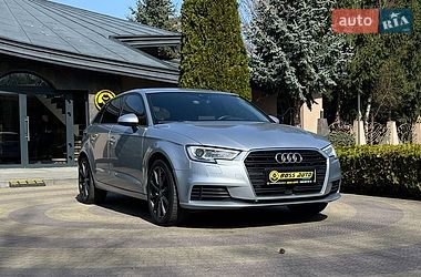 Хэтчбек Audi A3 2018 в Львове