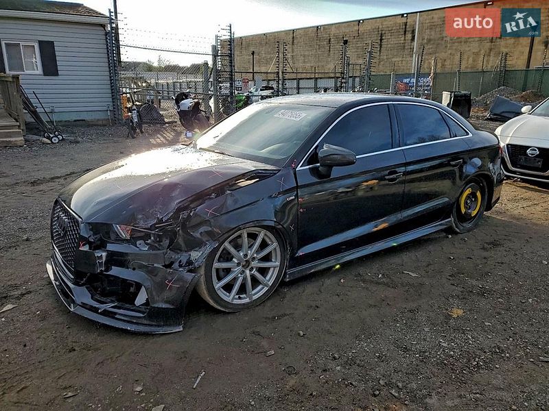 Седан Audi A3 2016 в Городке