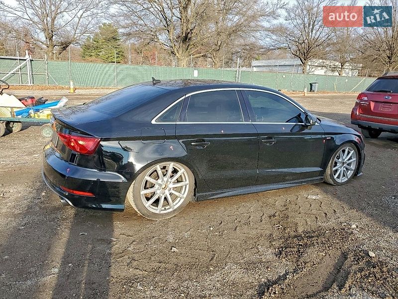 Седан Audi A3 2016 в Городке