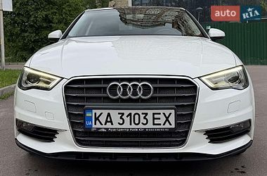 Седан Audi A3 2015 в Киеве