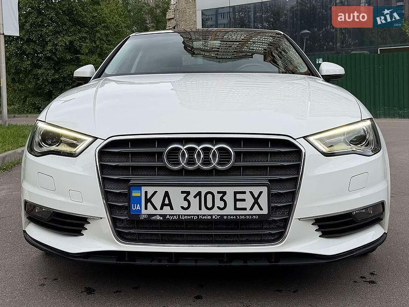 Седан Audi A3 2015 в Киеве