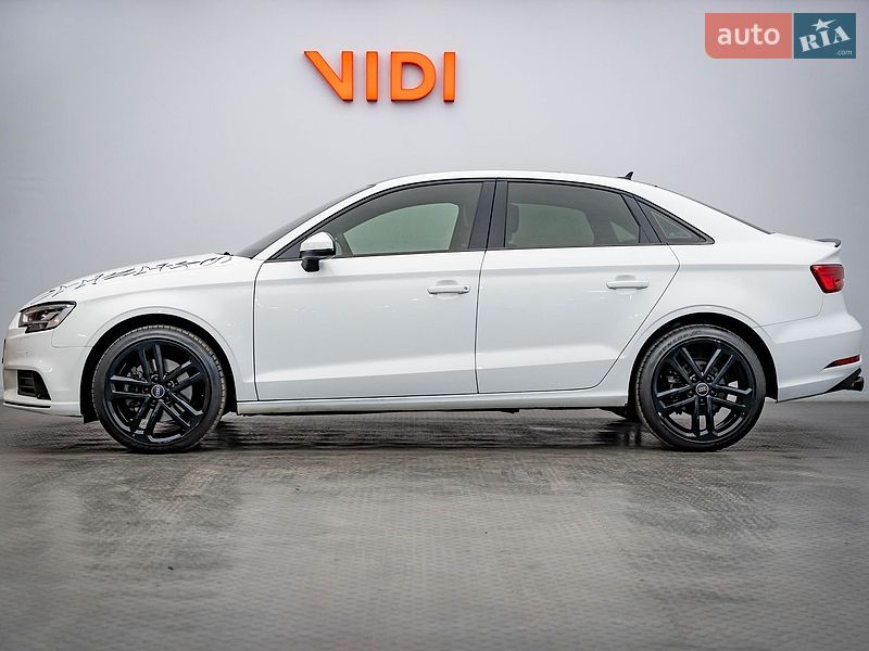 Седан Audi A3 2018 в Києві