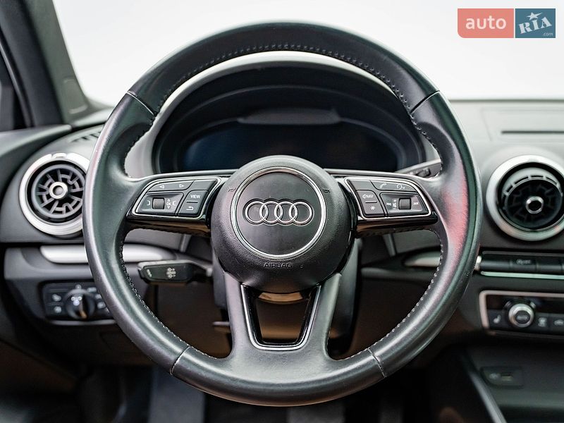 Седан Audi A3 2018 в Києві