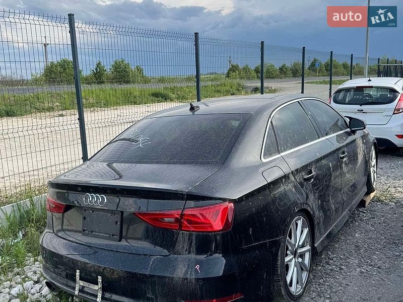 Седан Audi A3 2016 в Городке