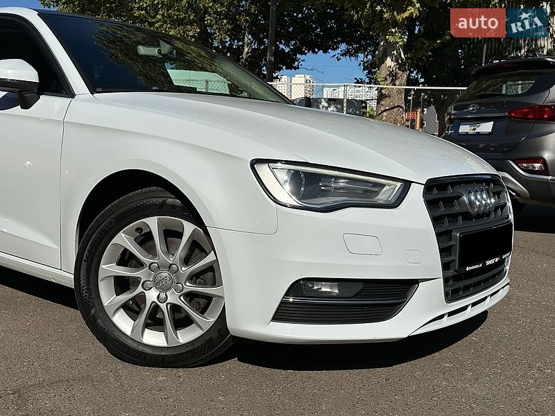 Хэтчбек Audi A3 2015 в Одессе фото 5 Хэтчбек Audi A3 2015 в Одессе