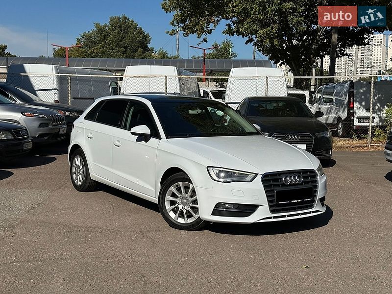 Хэтчбек Audi A3 2015 в Одессе