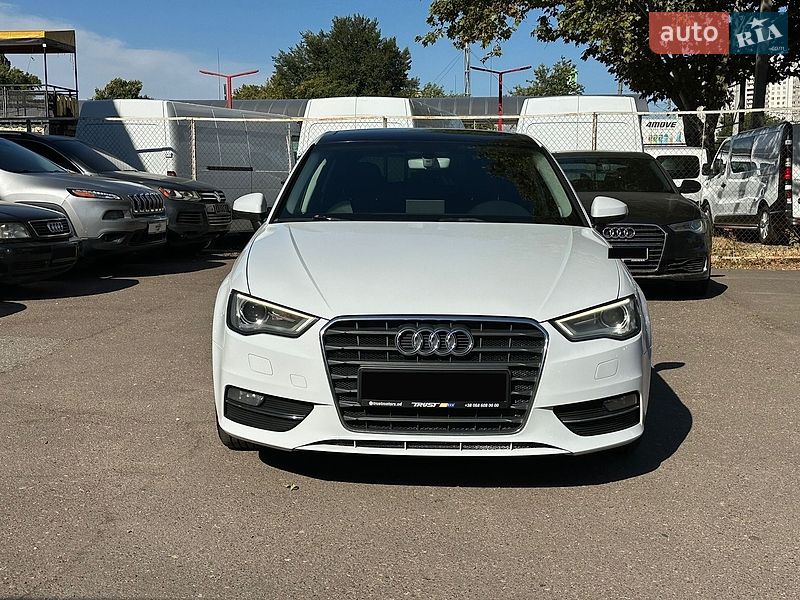 Хэтчбек Audi A3 2015 в Одессе