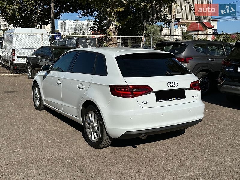 Хэтчбек Audi A3 2015 в Одессе