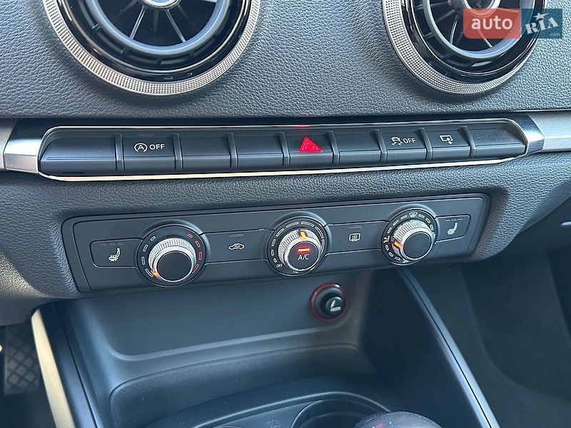 Хэтчбек Audi A3 2015 в Одессе