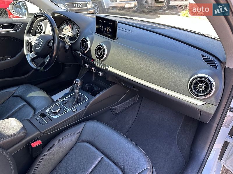 Хэтчбек Audi A3 2015 в Одессе